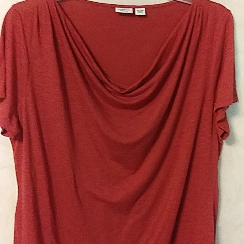 Women's plus size top
